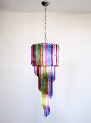 Murano ljuskrona fler färgade prismor