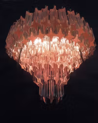 Ett par Murano vägglampor med varje 63 prismor