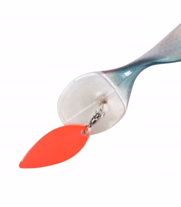Screw spinner blade
