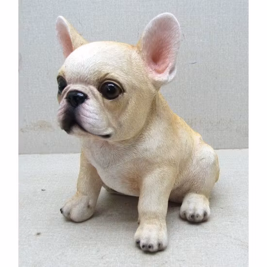 Franz. Bulldog sidder