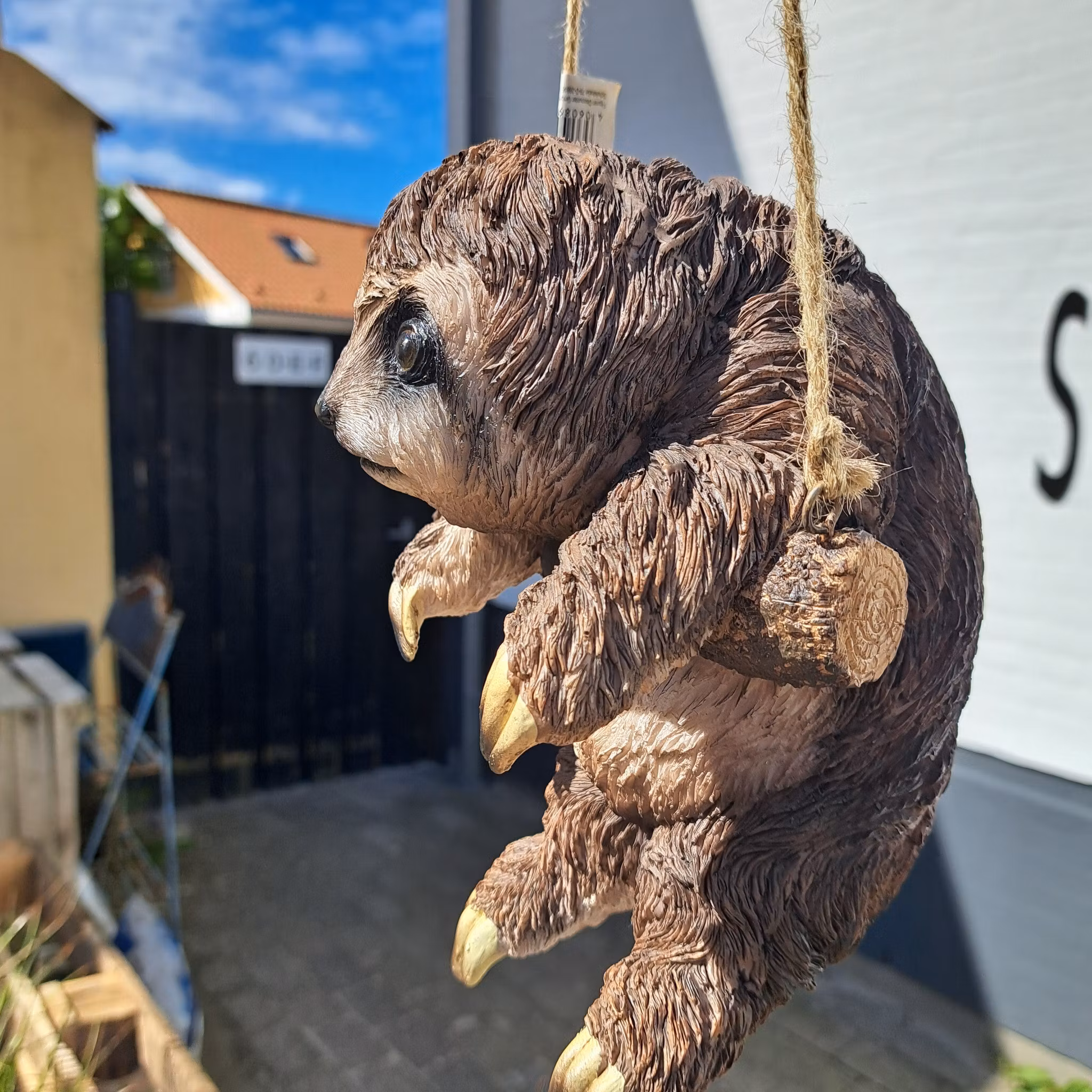 Dovendyr hængende
