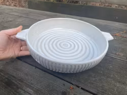 Ugnsform med ”släpp”
