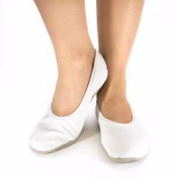OmaKing Barefoot Slippers (White)