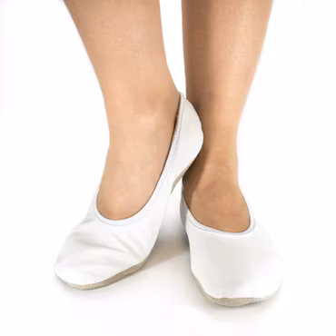 OmaKing Barefoot Slippers (White)