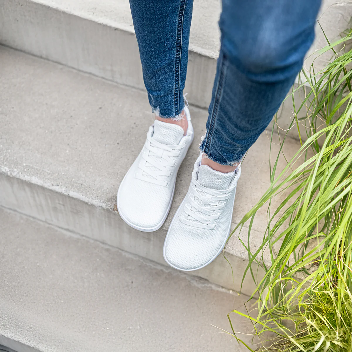 Skinners Globetrotter White