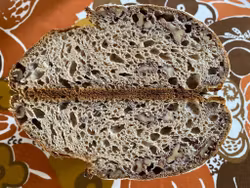Valnötsbröd