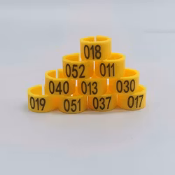 Plastik ring med nummer 8cm Gul (100st)