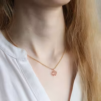 Tunt Halsband Med Rosa Kristall - Kärleken M