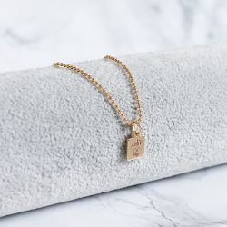 Guldpläterat Halsband Med Berlock - AD Logo