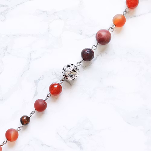 Halsband Med Röda Pärlor - Brasan U