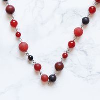 Halsband Med Röda Pärlor - Brasan U