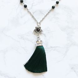 Långt Halsband Med Grön Tofs - Granen E