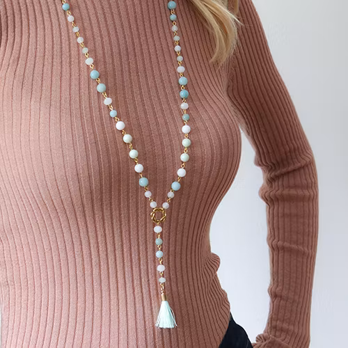 Pärlhalsband Med Tofs I Ljusa Färger - Fen F