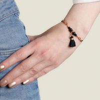 Enkelt Armband Med Svart Tofs - Mysteriet M