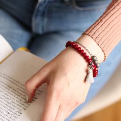 Armbandset I Djupröd Och Grå - Amaryllisen A