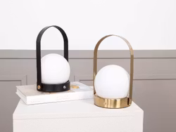 Dione lampe, Sort