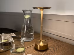 Ava lampe, guld