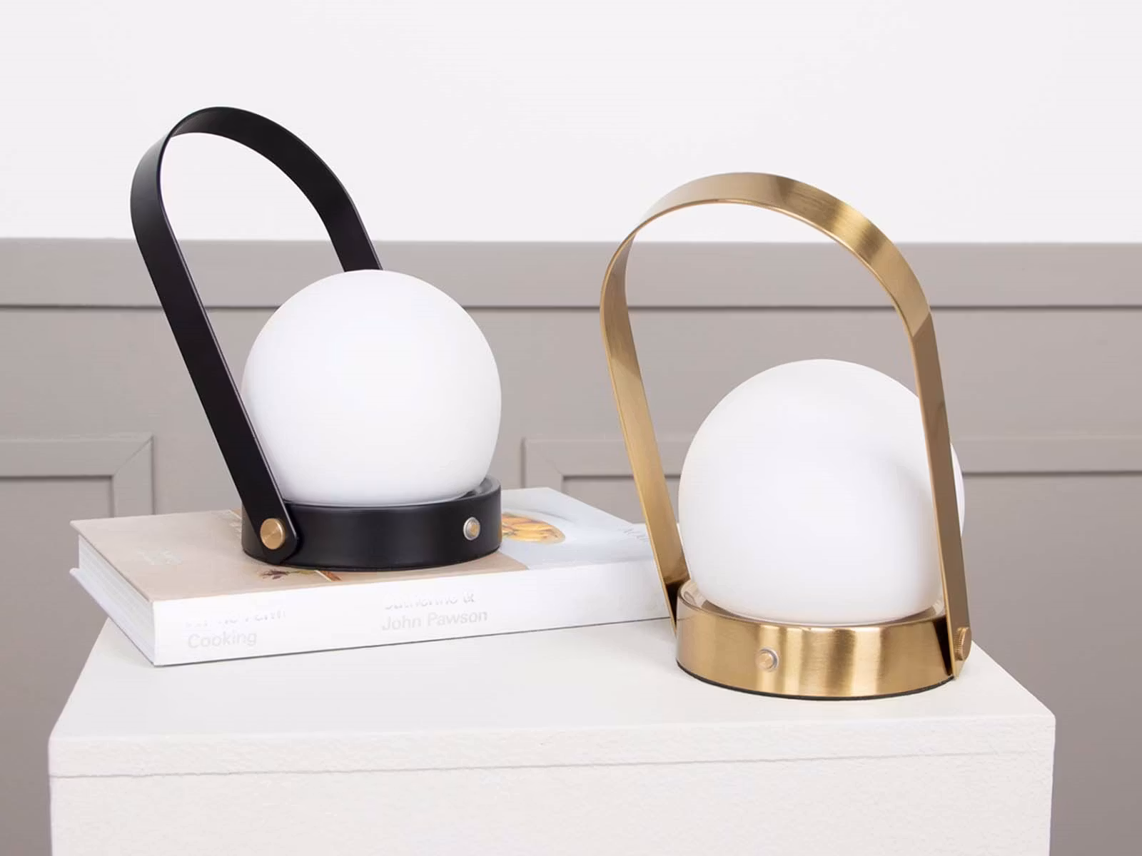 Dione lampe, guld