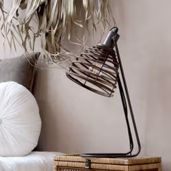 Lampe m. rattan skærm
