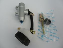 Bromscylinder Fotbroms CF moto,Goes 500-600cc