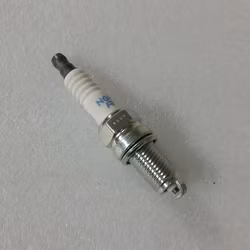 Tändstift NGK DCPR8E CF Moto 800 ATV