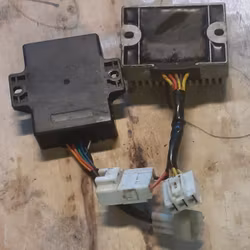 CDI box och volt regulater Kazuma jaguar 500