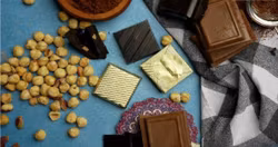 Hasselnøtt Sjokolade Dark 500gr | بندق مرة مربعة