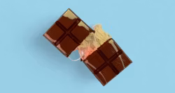لوح شوكولا محشوى غزل البنات Sjokolade med sukkerspinn