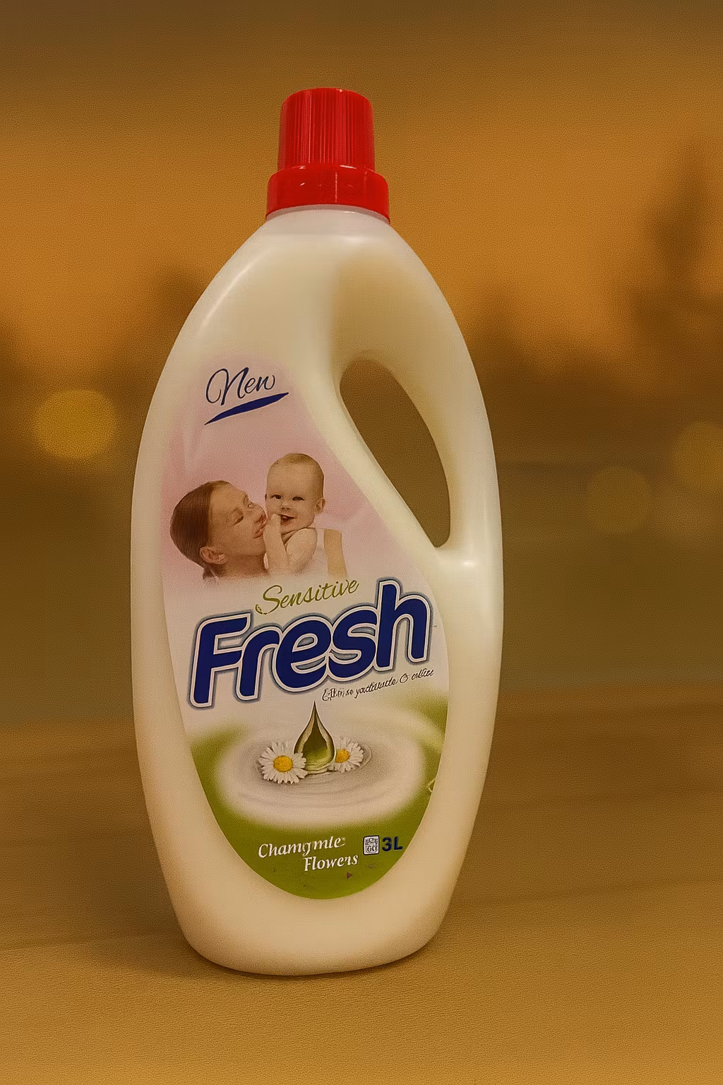 Fresh Sensitive – منعم الملابس بخلاصة البابونج 🌼