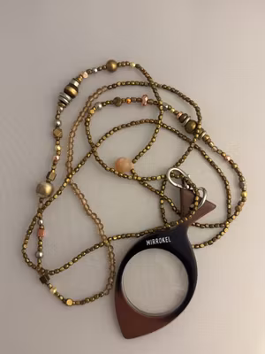 ”Handgjorda halsband” pärlhalsband,med bärnseten pärlor 92cm