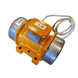 Krafitg vibrator for anleggsbruk. Tippkasser, Trau, betong etc