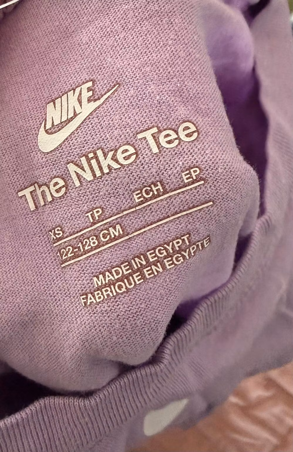 Nike lilla T-shirt str. 122–128 – originalfoto 4