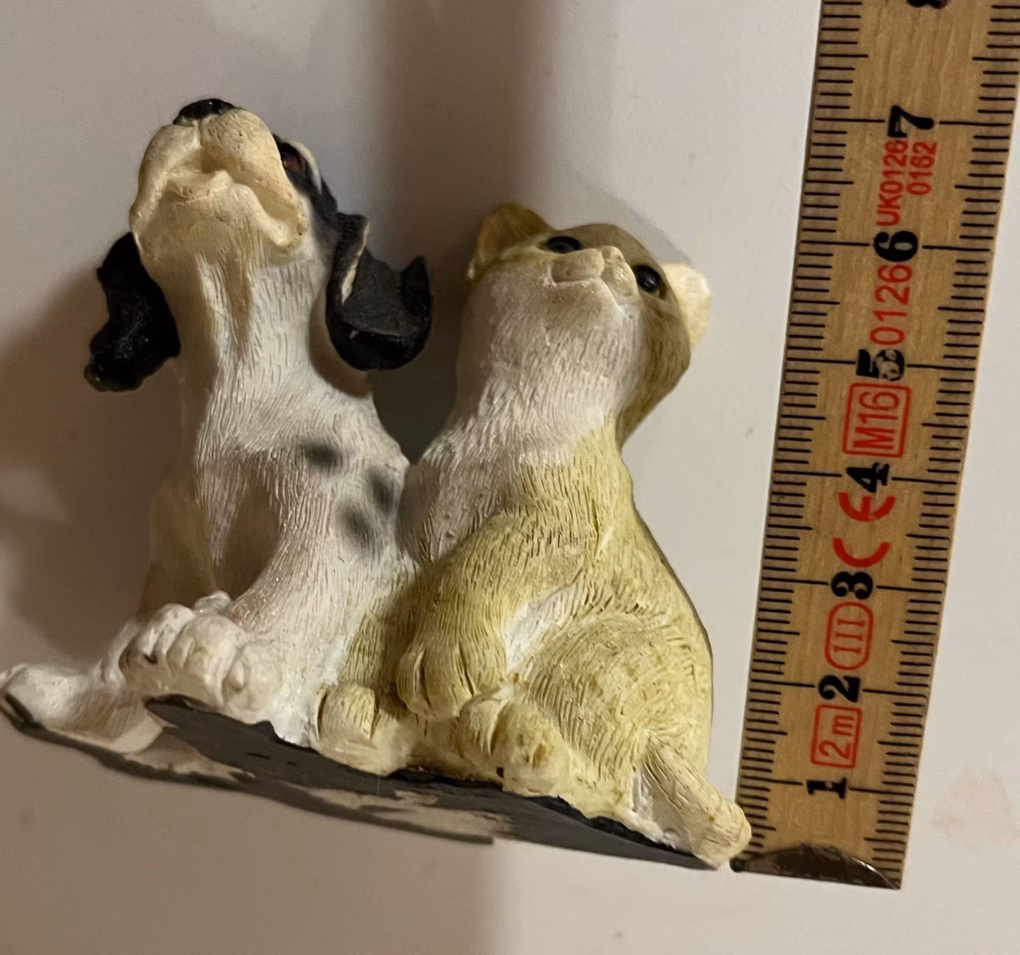 Figur med Hund og Kat