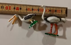 Plastfigurer - Pelikan og struds