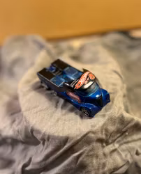 Hot Wheels Cabin Fever 2000