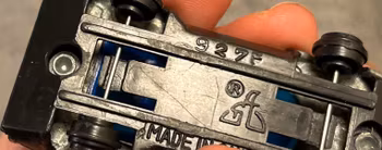 Sort retro modelbil 927F – lille legetøjsbil