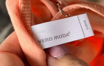 Vero Moda - Str. L