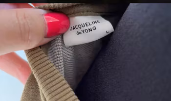 JDY (Jacqueline De Young) - str. L