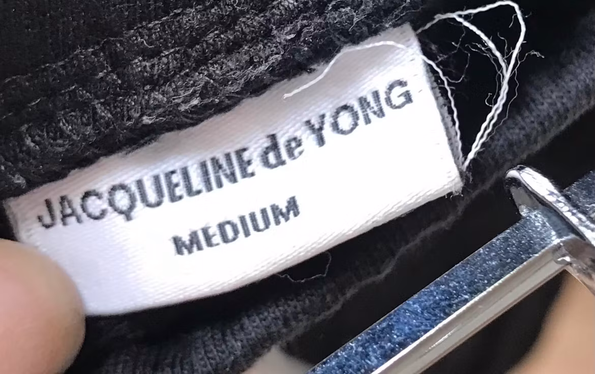 Jacqueline De Yong - str. Medium