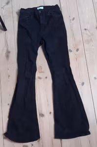 Bershka - str. 42