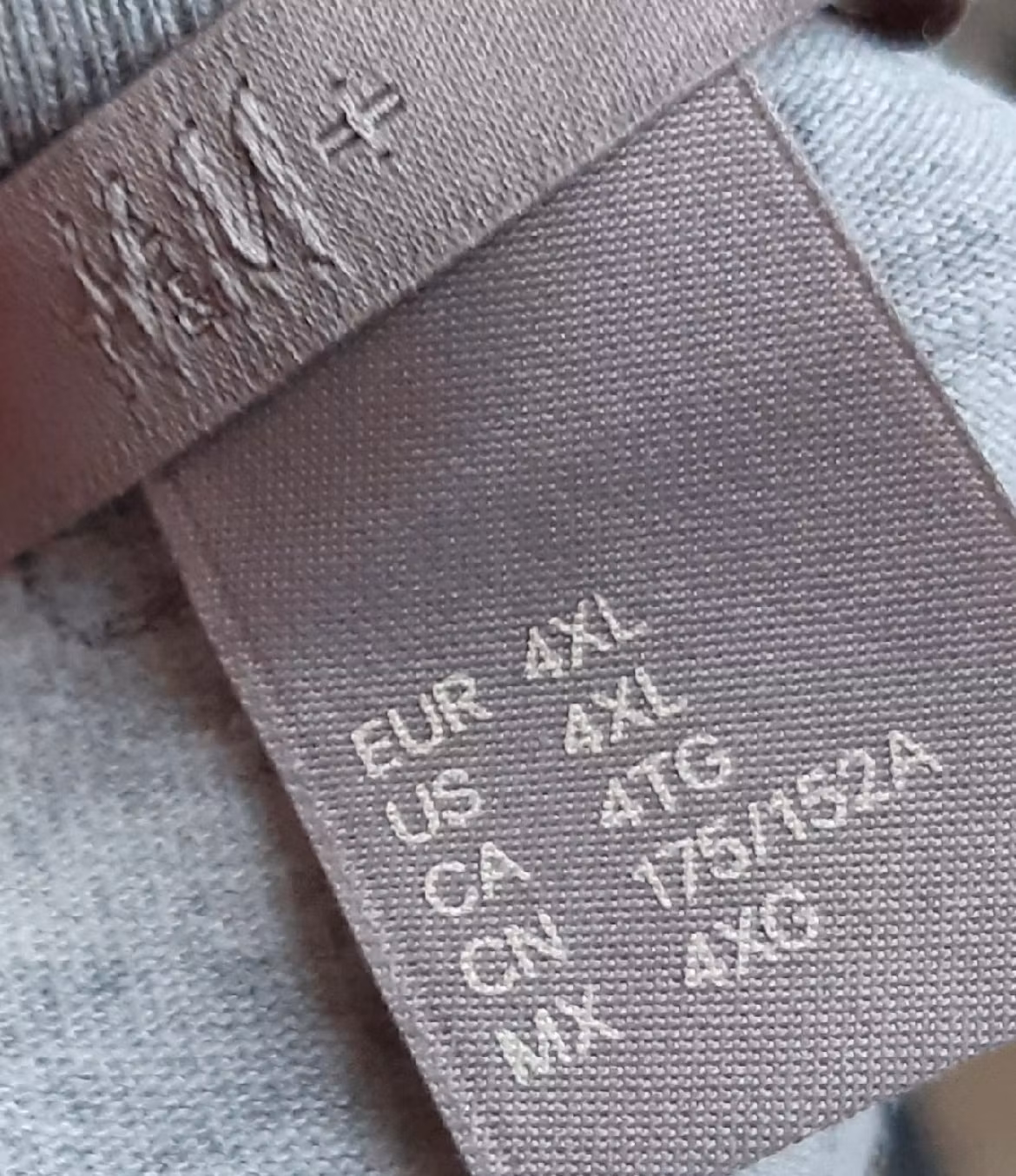 H&M - Str. 4XL
