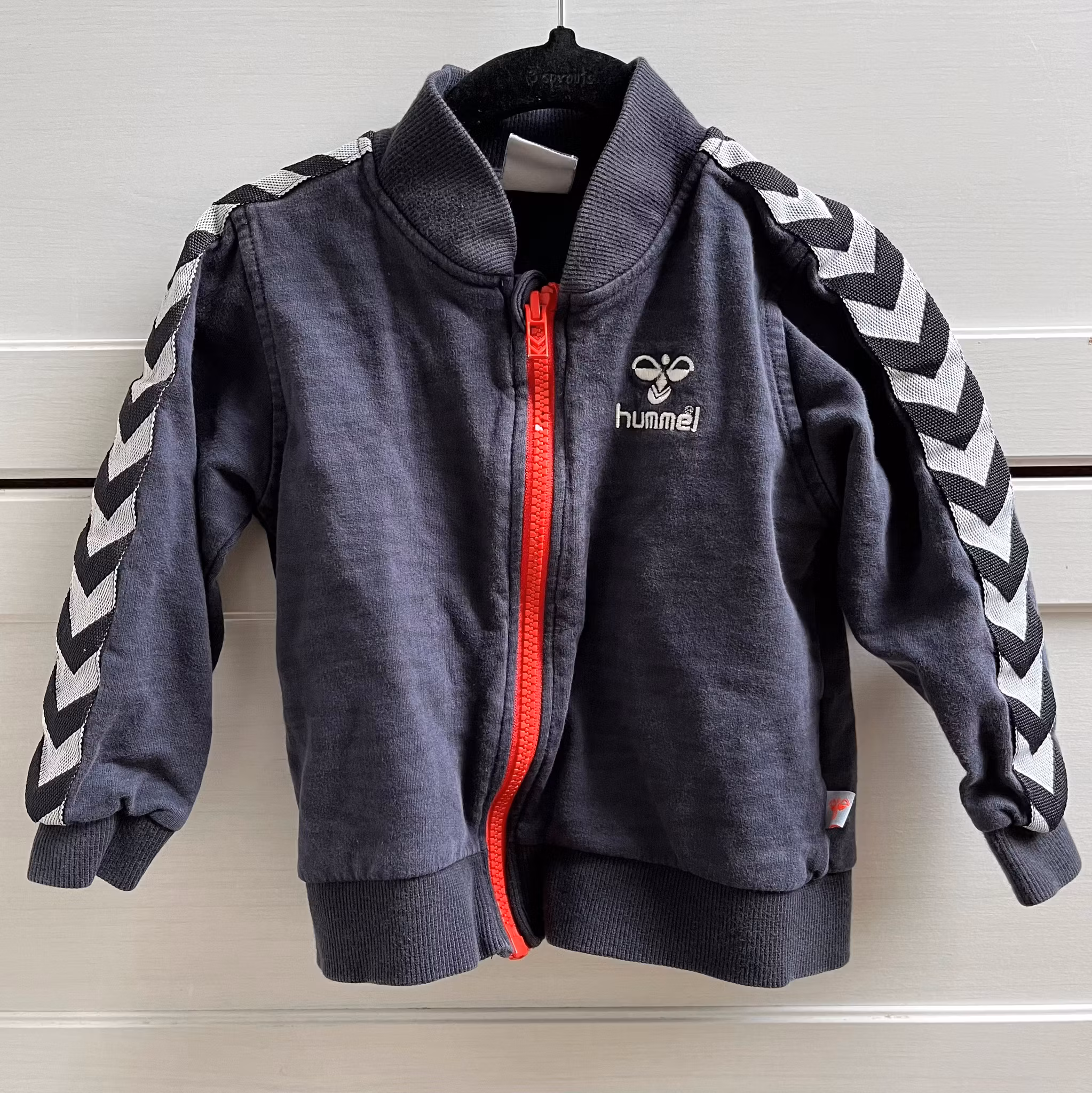 Hummel - str. 86