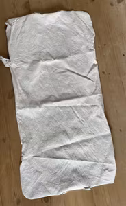 Vandtæt tisselagen til baby – 50 × 90 cm