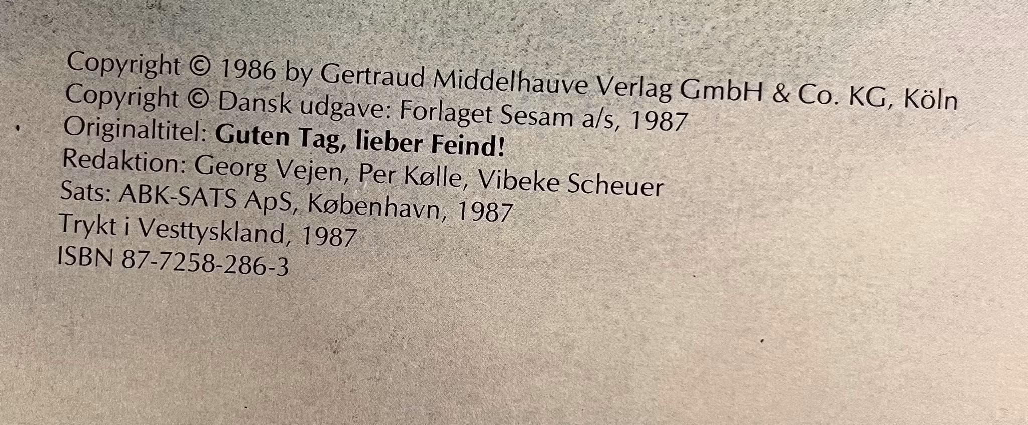 Hej, - fjender!