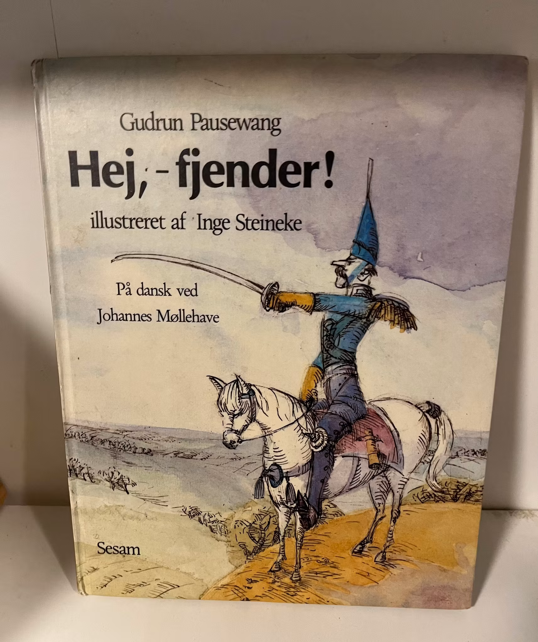 Hej, - fjender!