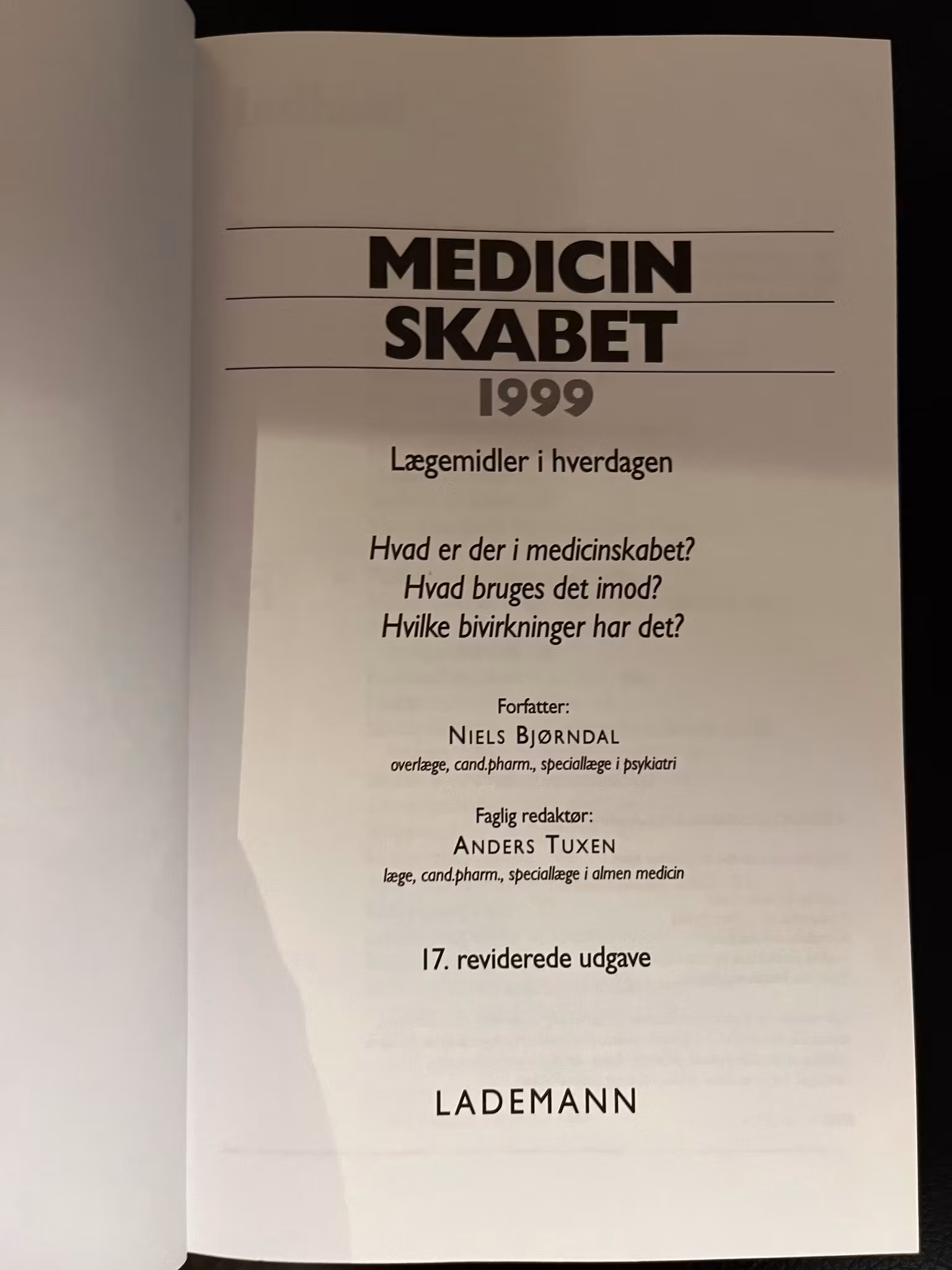 Medicin skabet 99
