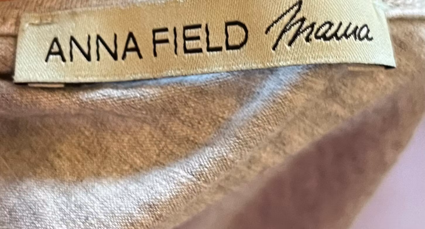 Anna Field Mama - str. L