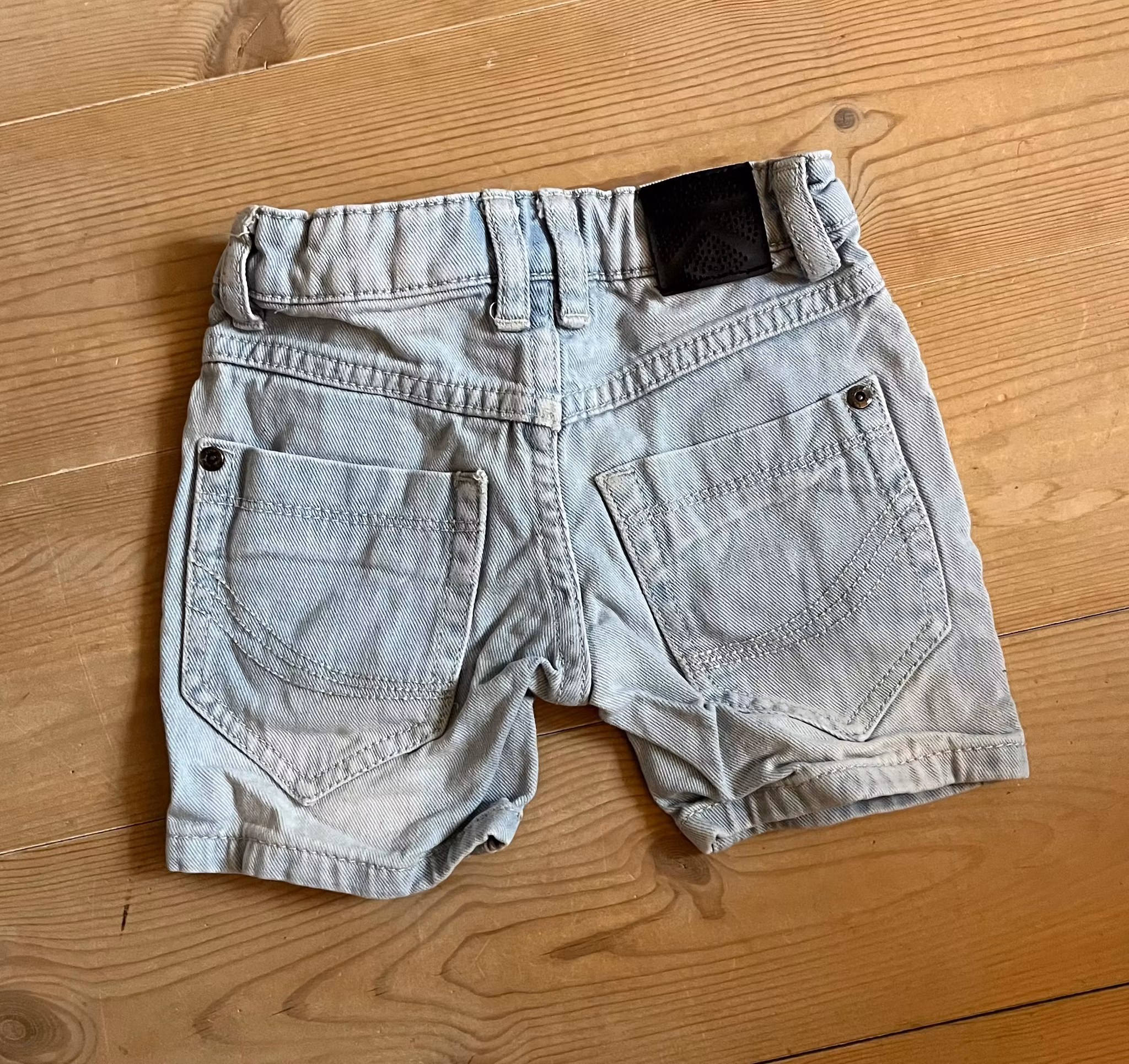 Shorts - str. 98