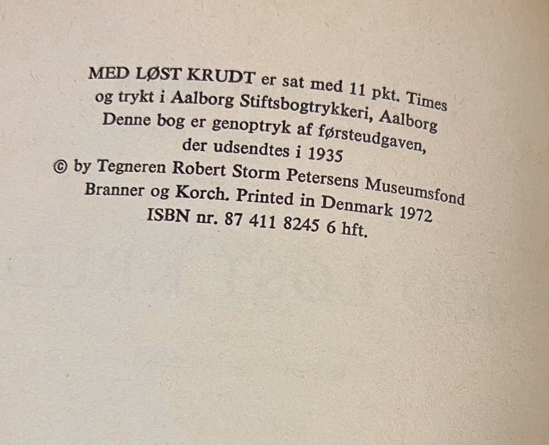 Med løst krudt