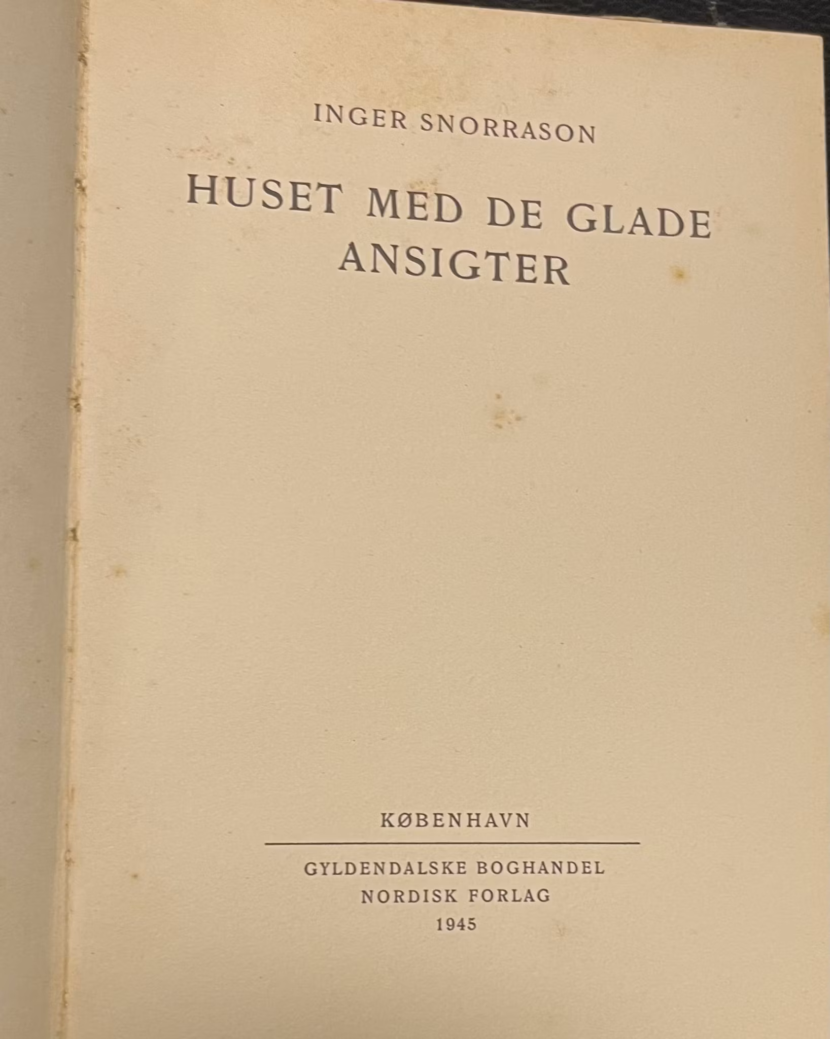 Huset med de glade ansigter